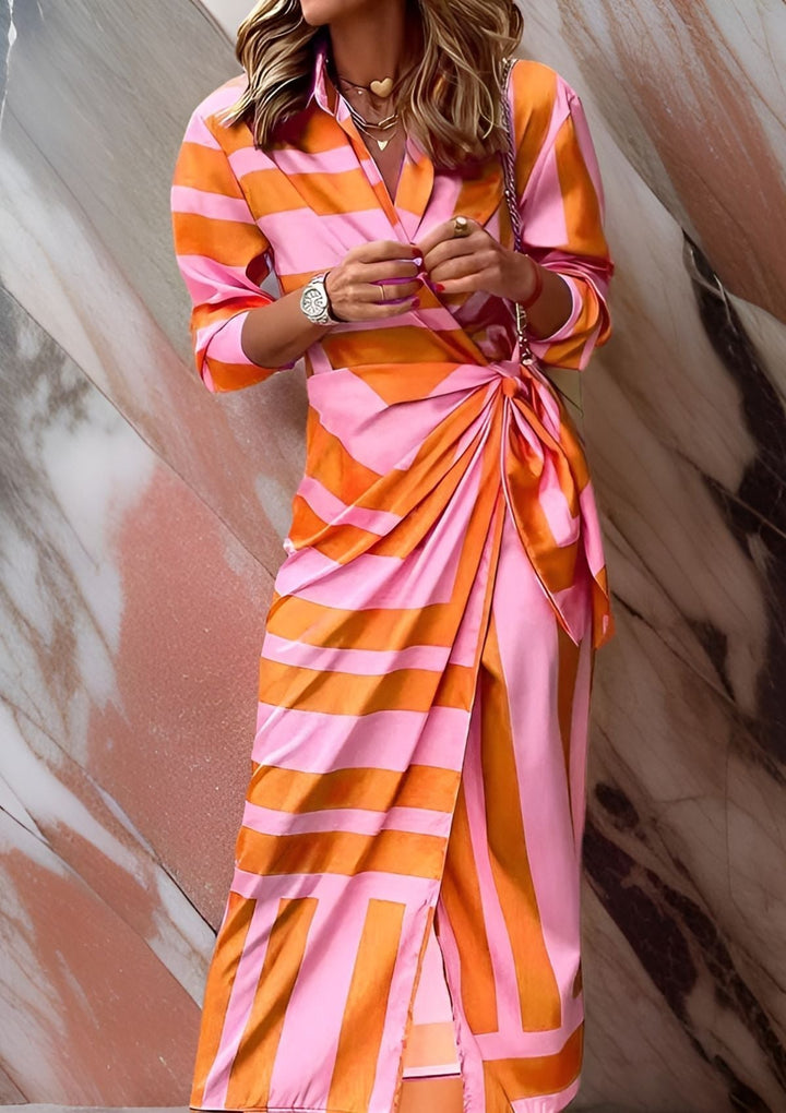 OLIVIA I BEDRUCKTES TAILLIERTES HEMDKLEID