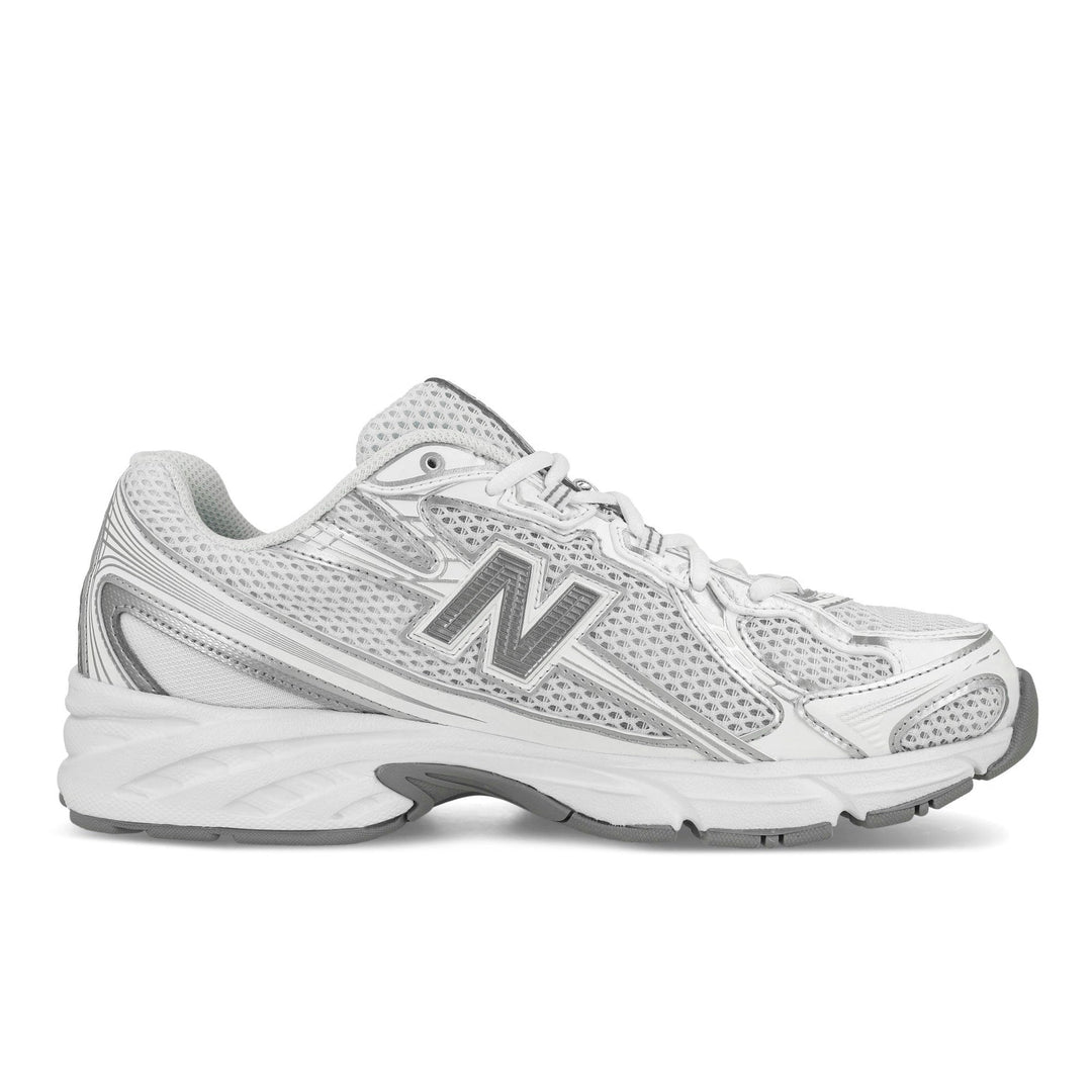 New Balance 740